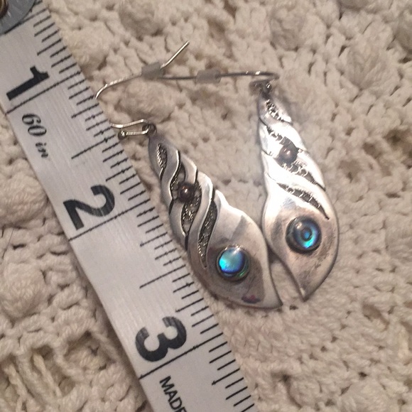 🖤 Vintage Sterling And Abalone Earrings 🖤 - Picture 3 of 7